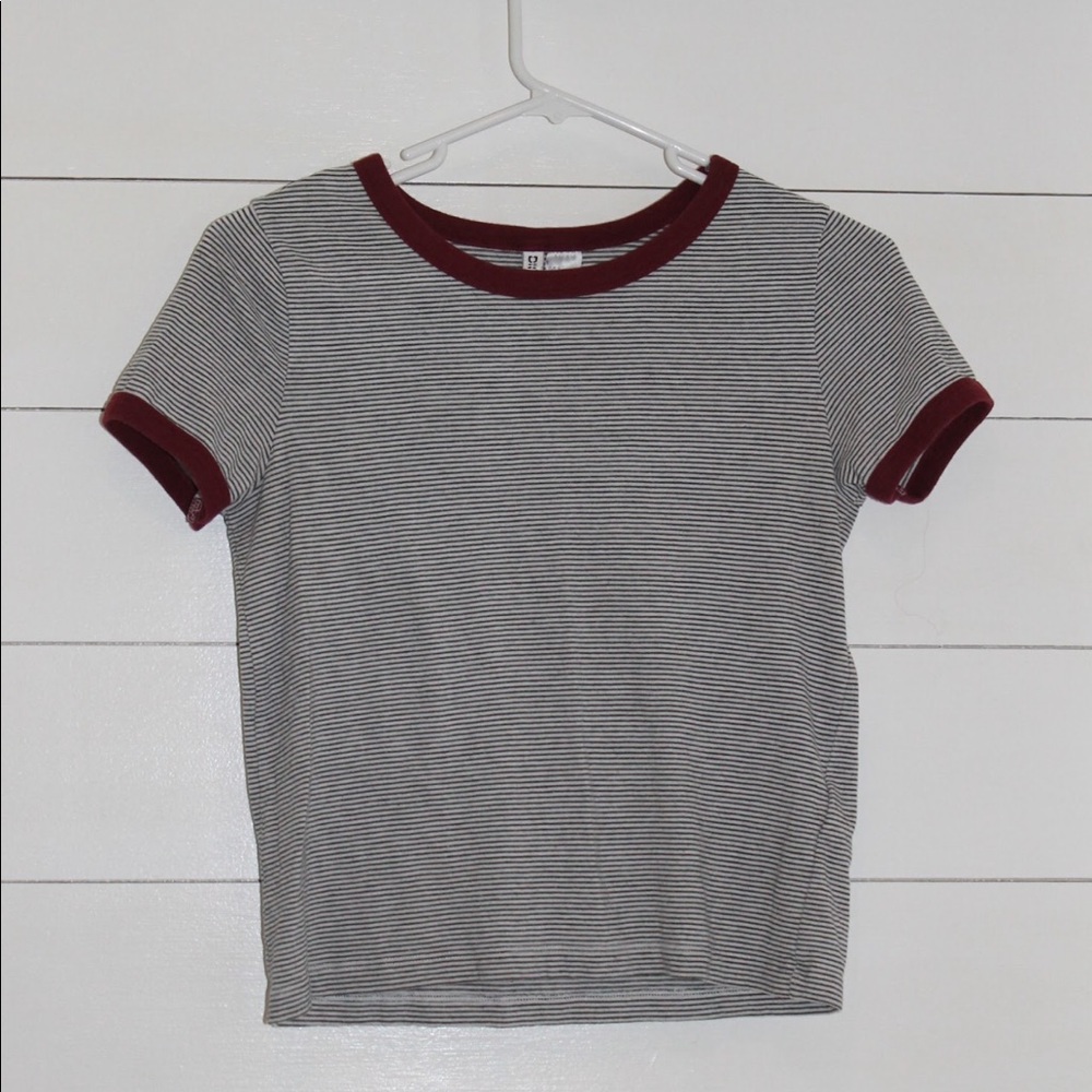 Striped tee with purple trim